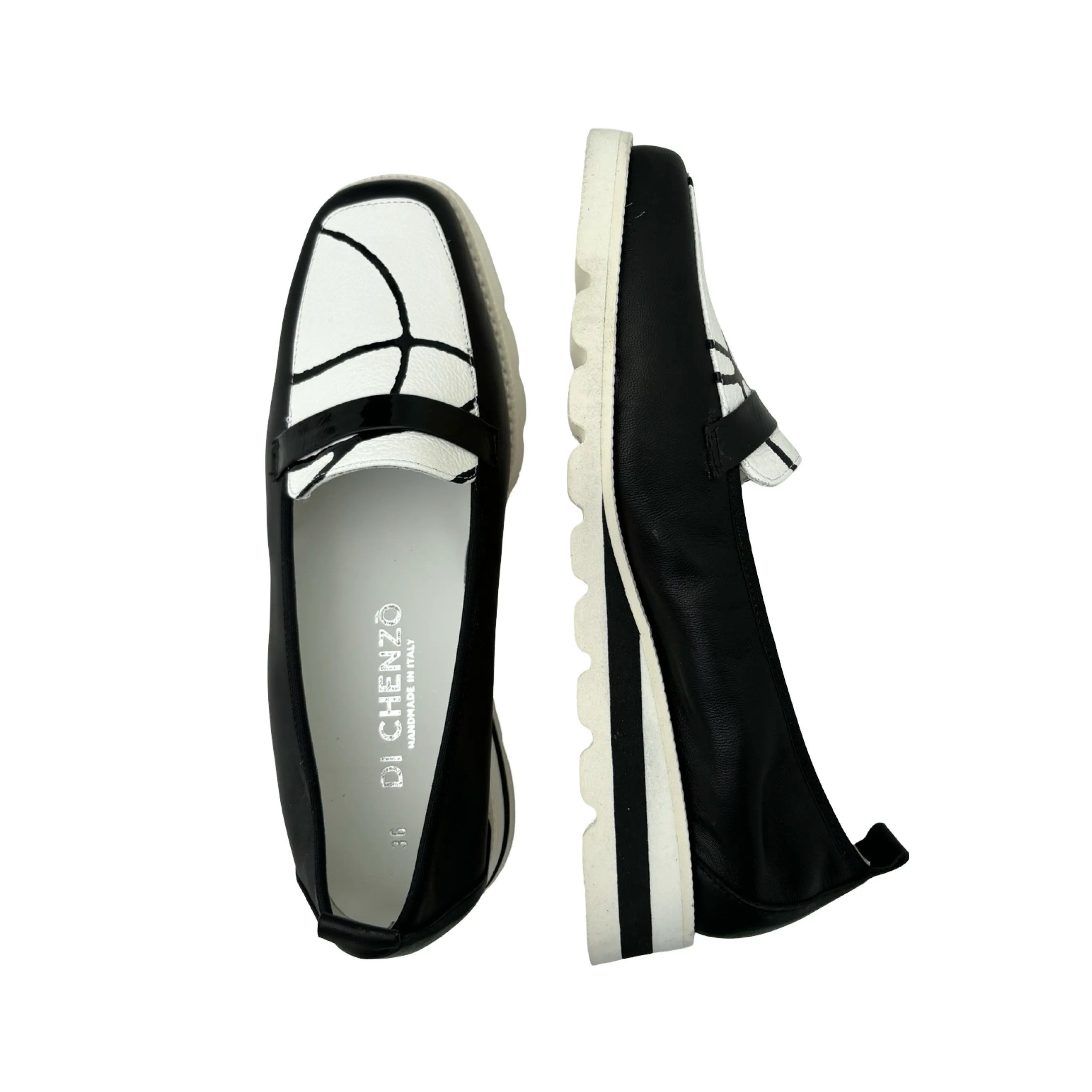 11224 St Tropez B/W Loafer