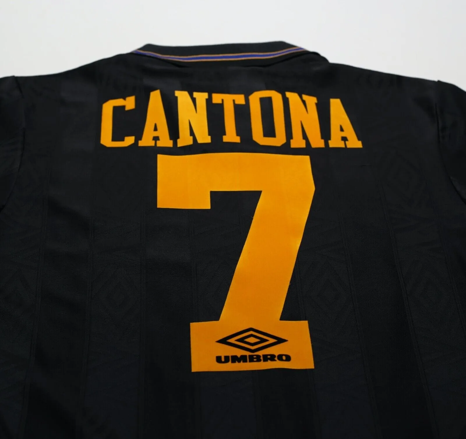 1993/95 CANTONA #7 Manchester United Vintage Umbro Away Football Shirt (S)