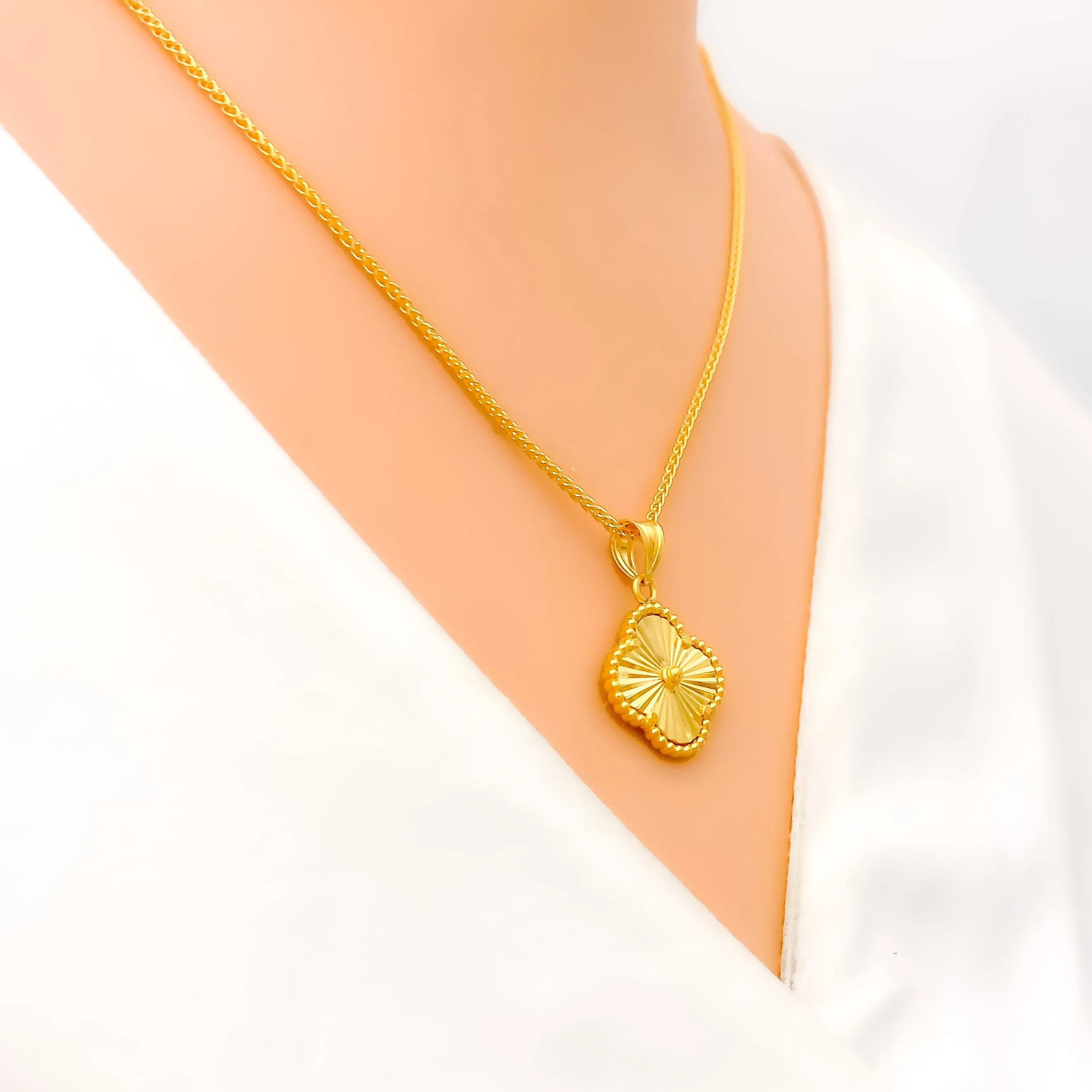 Bespoke Golden Clover 22k Gold Pendant W/ Chain