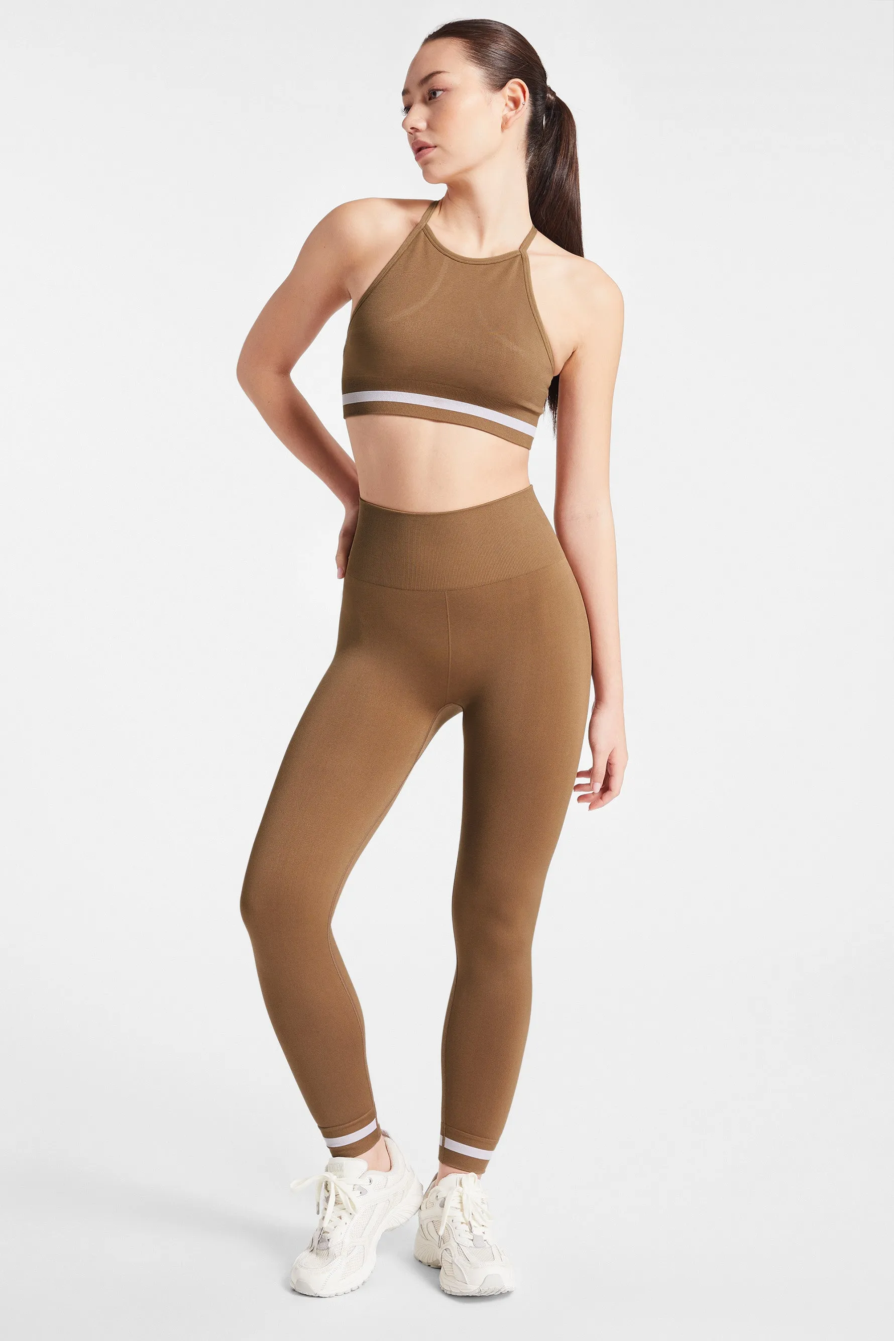 Form Seamless 25in Midi Pant - Mocha