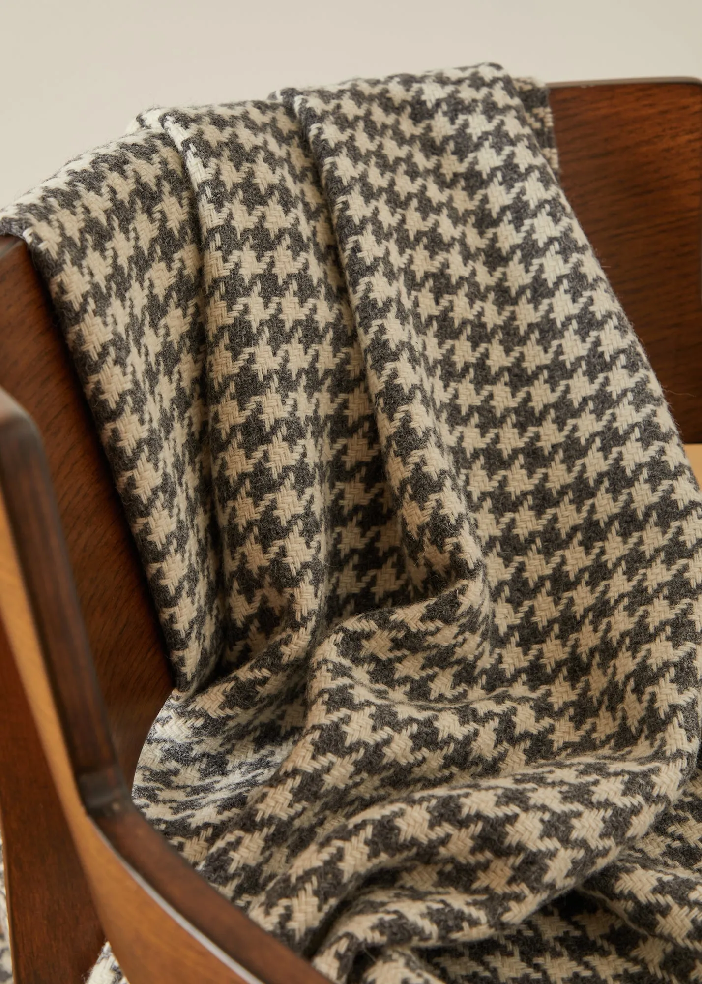 Foxford Oxford Houndstooth Merino Throw