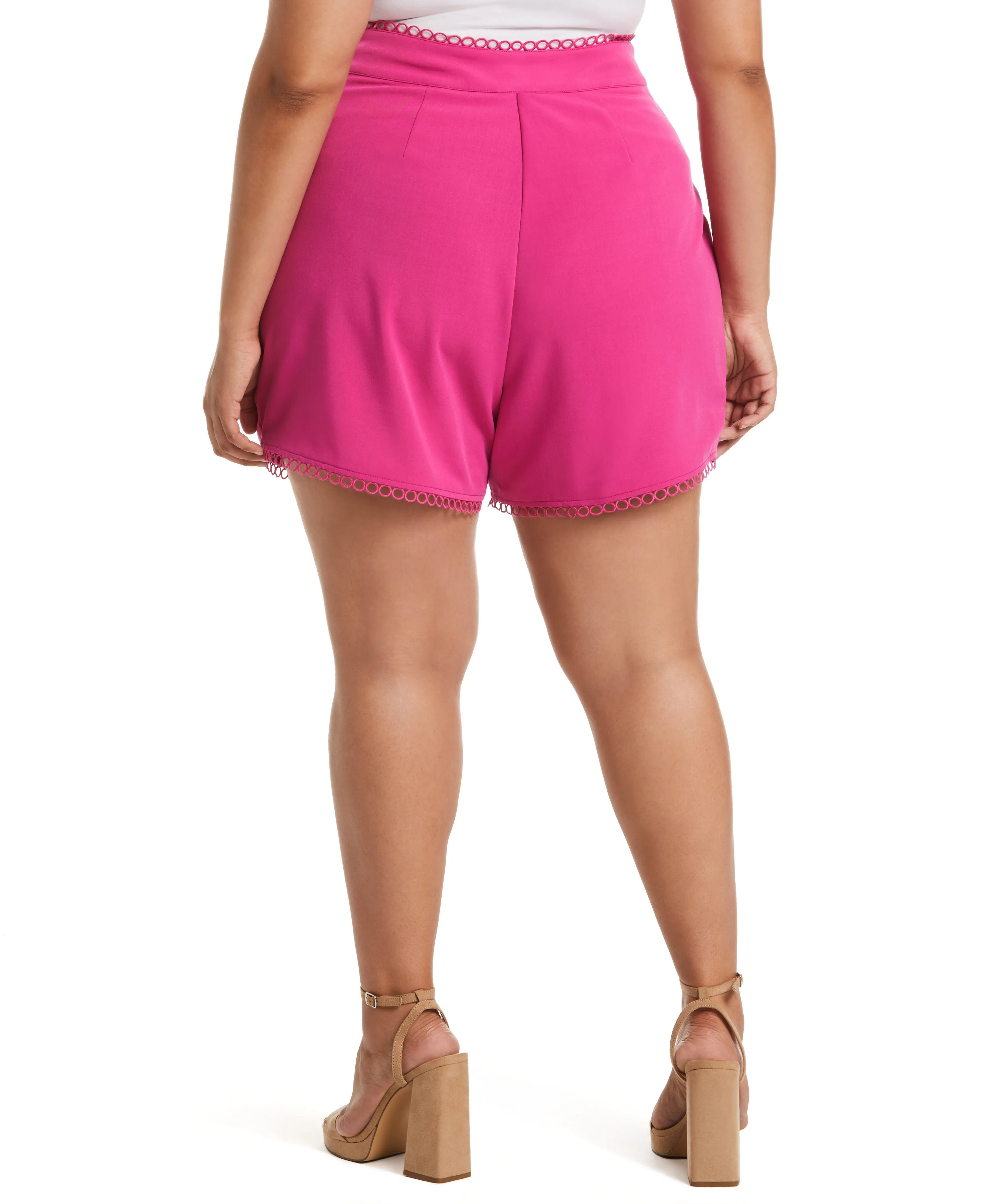 Plus Size Classic Fit Short with Loop Trim