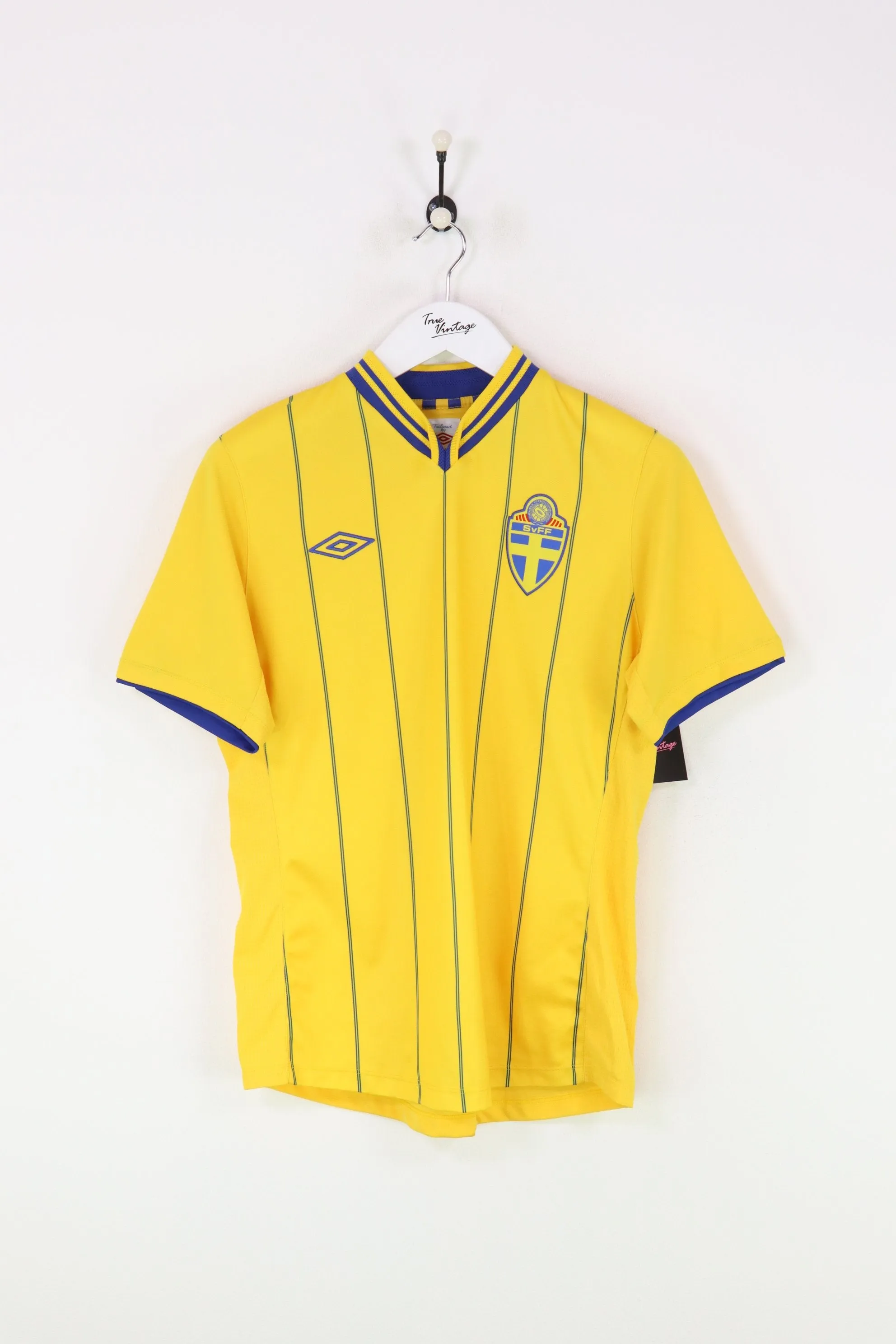 Umbro Sweden Football Shirt Yellow Medium